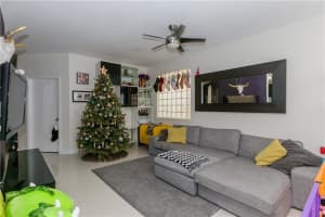 10650 NW 1st St, Plantation, FL 33324, Sold 04/02/20