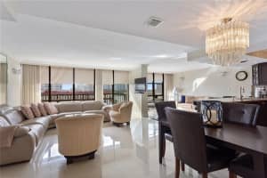 2017 S Ocean Dr, Hallandale Beach, FL 33009, Sold 04/21/20