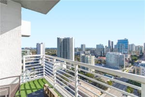 315 NE 3rd Ave, Fort Lauderdale, FL 33301, Sold 05/13/21