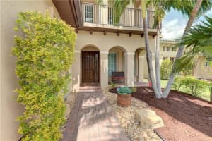 10878 NW 80th Cir, Parkland, FL 33076, Sold 01/27/20