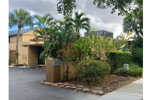 16001 Kingsmoor Way, Miami Lakes, FL 33014, Sold 03/06/20