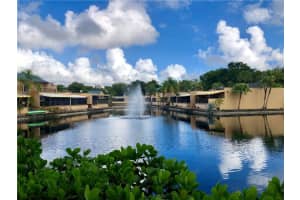 16001 Kingsmoor Way, Miami Lakes, FL 33014, Sold 03/06/20