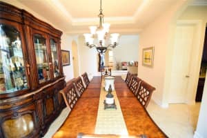 593 Edgebrook Ln, Royal Palm Beach, FL 33411, Sold 06/04/20