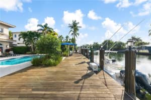 425 Poinciana Dr, Fort Lauderdale, FL 33301, Sold 03/20/20