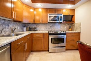3095 N Course Dr, Pompano Beach, FL 33069, Sold 02/03/20