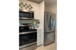 8460 Sunrise Lakes Blvd, Sunrise, FL 33322, Sold 02/20/20