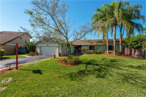 9528 NW 46th St, Sunrise, FL 33351, Sold 01/28/20