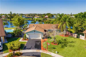 9528 NW 46th St, Sunrise, FL 33351, Sold 01/28/20