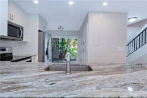 375 Canal Point N, Delray Beach, FL 33444, Sold 06/11/20