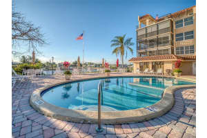 985 SE 19th Ave, Deerfield Beach, FL 33441, Sold 04/28/20