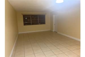 6950 Miami Gardens Dr, Hialeah, FL 33015, Sold 07/16/20