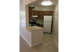 211 Lake Pointe Dr, Oakland Park, FL 33309, Sold 07/31/20