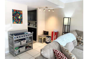 9409 NW 39th Pl, Sunrise, FL 33351, Sold 02/20/20