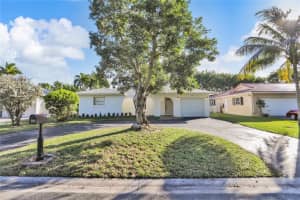 8104 NW 107th Ave, Tamarac, FL 33321, Sold 04/07/20