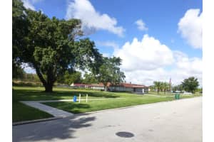 8104 NW 107th Ave, Tamarac, FL 33321, Sold 04/07/20