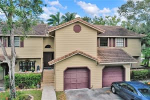 9003 Vineyard Lake Dr, Plantation, FL 33324, Sold 06/12/20