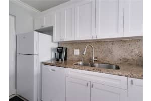 2910 NE 8th Terrace, Wilton Manors, FL 33334, Sold 03/20/20