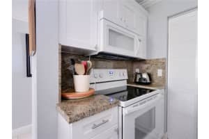 2910 NE 8th Terrace, Wilton Manors, FL 33334, Sold 03/20/20