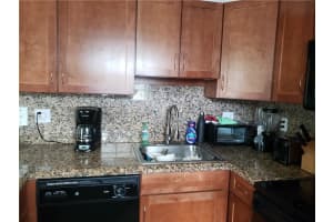 2660 NE 8th Ave, Wilton Manors, FL 33334, Sold 03/25/20