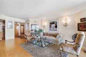 20191 E Country Club Dr, Aventura, FL 33180, Sold 03/27/20