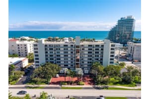 2300 NE 33rd Ave, Fort Lauderdale, FL 33305, Sold 08/07/20