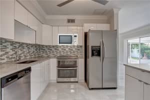 2122 Park Pl, Boca Raton, FL 33486, Sold 03/09/20