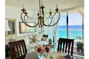 333 NE 21st Ave, Deerfield Beach, FL 33441, Sold 07/09/20