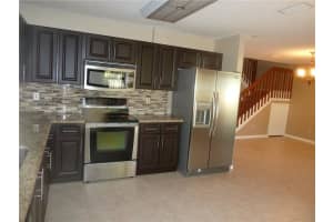 9181 Vineyard Lake Dr, Plantation, FL 33324, Sold 04/13/20