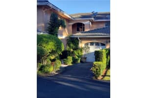 3251 NW 44th St APT 3, Oakland Park, FL 33309, Sold 04/14/20