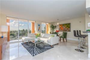 2001 N Ocean Blvd, Fort Lauderdale, FL 33305, Sold 07/17/20