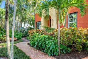 728 Penn St, West Palm Beach, FL 33401, Sold 03/18/20