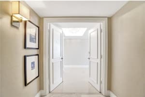 4300 N Ocean Blvd # Phb, Fort Lauderdale, FL 33308, Sold 03/05/20