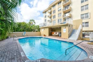 1050 SE 15th St, Fort Lauderdale, FL 33316, Sold 03/02/20