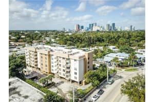 1050 SE 15th St, Fort Lauderdale, FL 33316, Sold 03/02/20