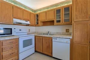 126 S Cypress Rd, Pompano Beach, FL 33060, Sold 03/06/20