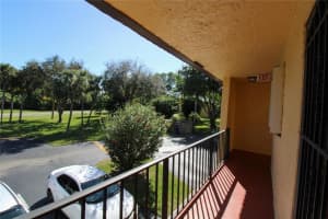 866 SW 9th St Cir, Boca Raton, FL 33486, Sold 04/15/20