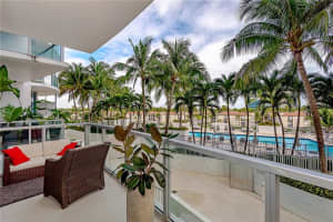 3029 NE 188th St, Aventura, FL 33180, Sold 11/03/20