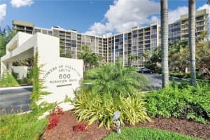 600 Parkview Dr, Hallandale Beach, FL 33009, Sold 07/17/20
