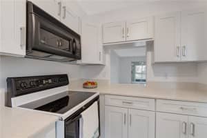 2050 NE 39th St #111w, Lighthouse Point, FL 33064, Sold 04/10/20