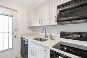 2050 NE 39th St #111w, Lighthouse Point, FL 33064, Sold 04/10/20