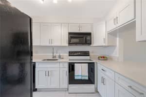 2050 NE 39th St #111w, Lighthouse Point, FL 33064, Sold 04/10/20