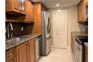 9877 Westview Dr, Coral Springs, FL 33076, Sold 04/03/20
