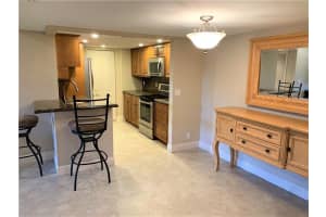 9877 Westview Dr, Coral Springs, FL 33076, Sold 04/03/20