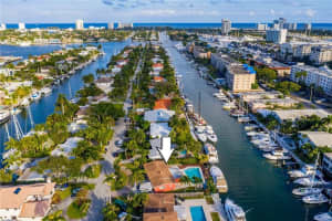 1530 SE 14th St, Fort Lauderdale, FL 33316, Sold 12/01/20