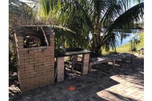 302 NW 47th St, Pompano Beach, FL 33064, Sold 06/01/20