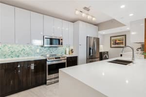 3020 NE 32nd Ave, Fort Lauderdale, FL 33308, Sold 06/01/20