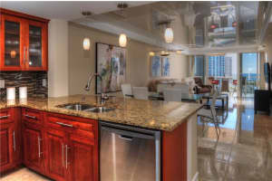 121 Golden Isles Dr, Hallandale Beach, FL 33009, Sold 07/17/20