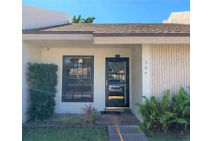 2720 S Oakland Forest Dr, Oakland Park, FL 33309, Sold 03/10/20