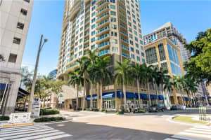 350 SE 2nd St, Fort Lauderdale, FL 33301, Sold 04/03/20