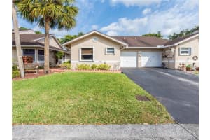1129 W Lakes Dr, Deerfield Beach, FL 33442, Sold 03/25/20